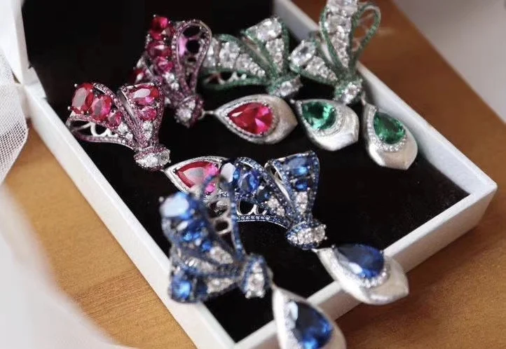 Женские серьги-капельки из серебра 925 пробы с фианитами | Украшения и аксессуары