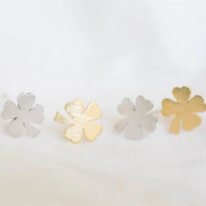 

Fashion Leaves stud earrings Lucky grass for women Clover design