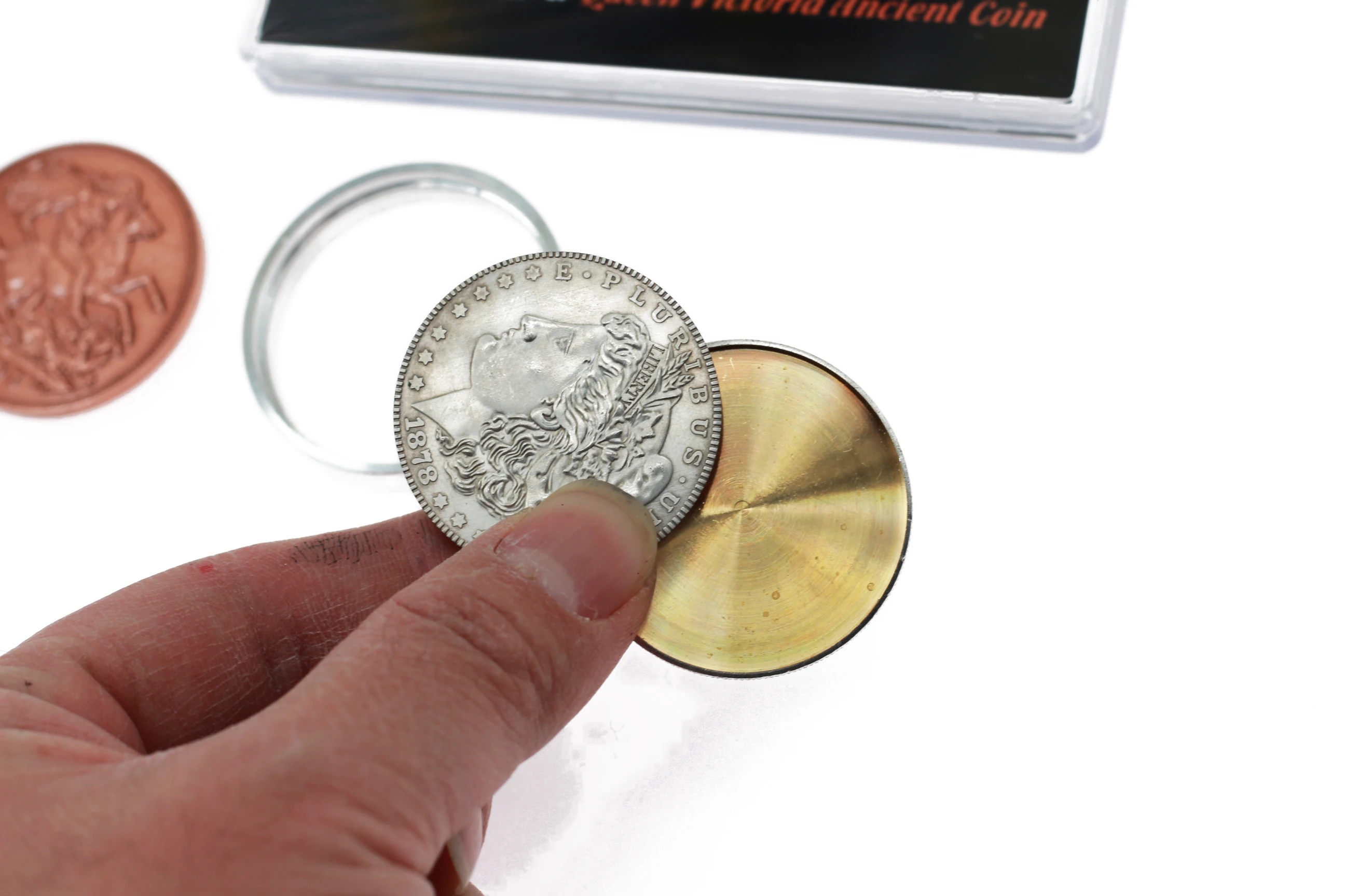 Скотч и Сода от Оливера Мэджик (доллар Моргана королева Виктории древние монеты)