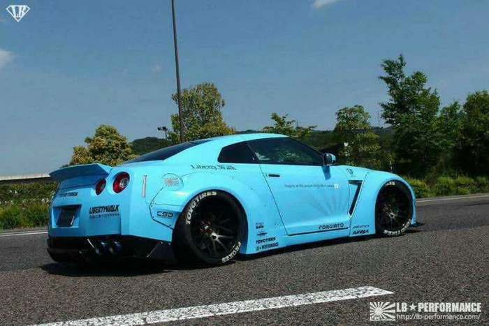 Автомобиль-Стайлинг GT-R LB стиль стекловолокна заднее крыло с фартуком FRP колеса