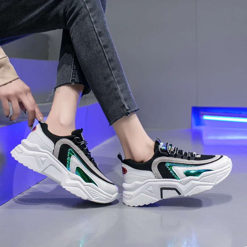 

luxury Sneakers Women Breathable Platform Running Shoes Lightweight Women Shoes Casual Breathable Lace-up Sports Shoes Women