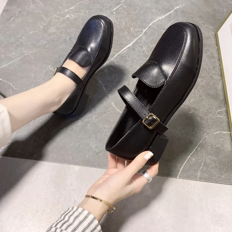 

Women's Sandals Square Middle Heel Womens Shoes 2021 New Style Leather Buckles Square Head Ladies Shoes