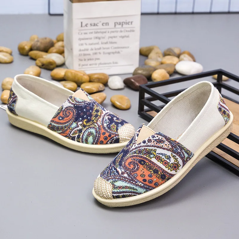 

women's foot old Beijing cloth shoes soft sole flat with the fashion shoes wholesale