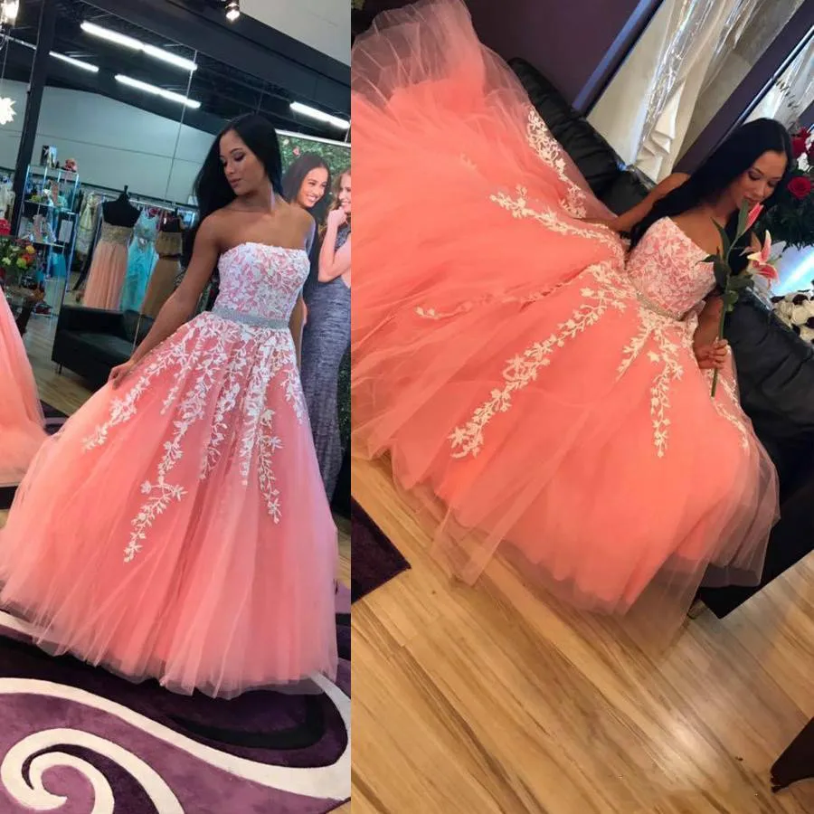 

2020 Strapless Applique Lace Pink And Ivory Prom Dresses Elegant Tulle Floor Length Lace Applique Beading Belt Evening Wear Long