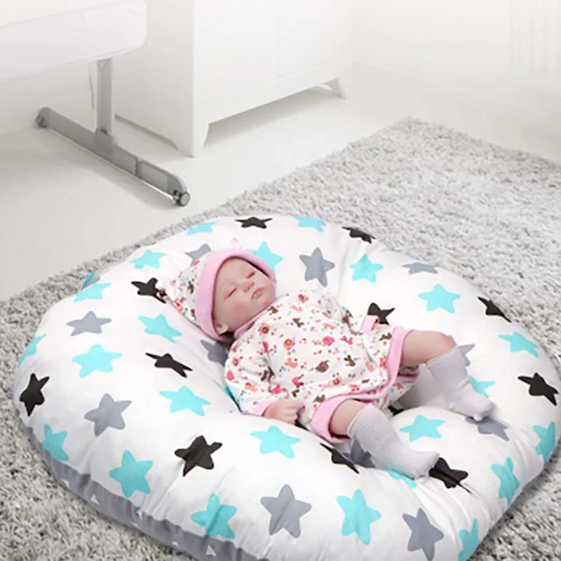 

Infant Newborn Baby Lounger Pillow Comfortable Anti-Pour Milk Cushion Sleeping Pad Breathable Machine Washable Nursery Carrycot