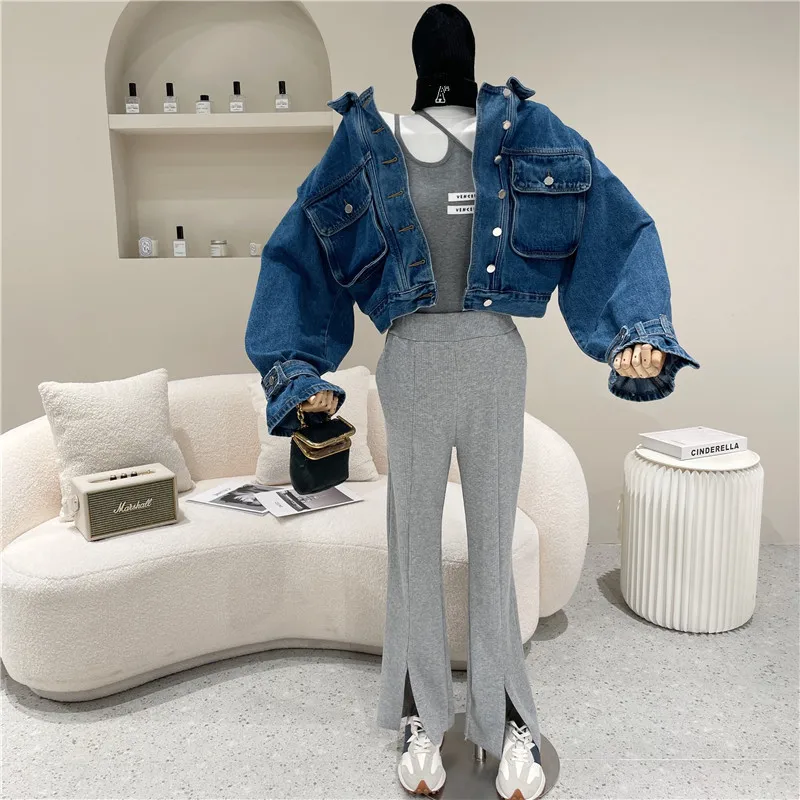 

Women's Spring Summer 2021 Fashion Loose and versatile single breasted Bat sleeve denim jacket