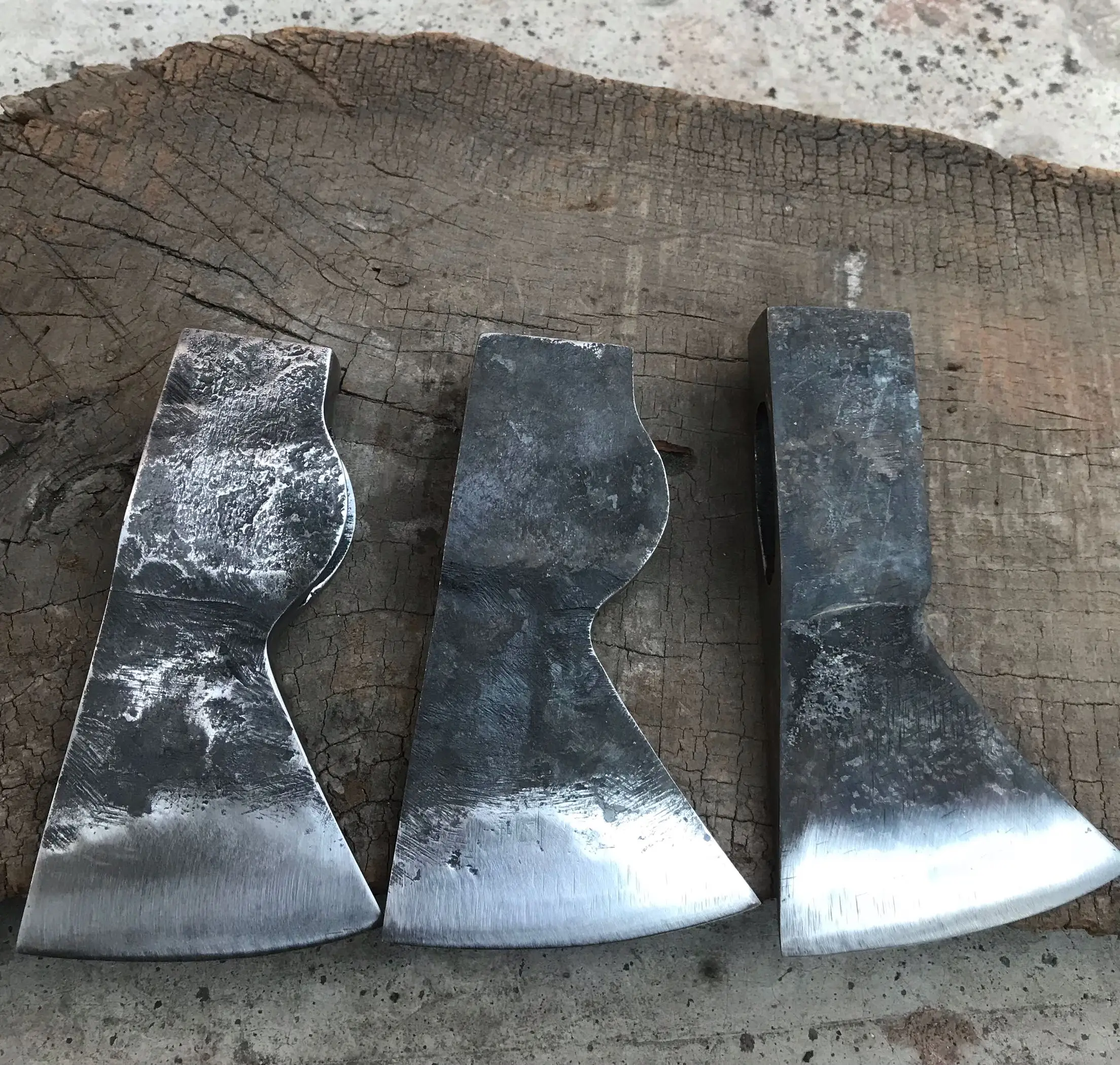 Топор с деревянной ручкой топор из высокоуглеродистой стали для выживания