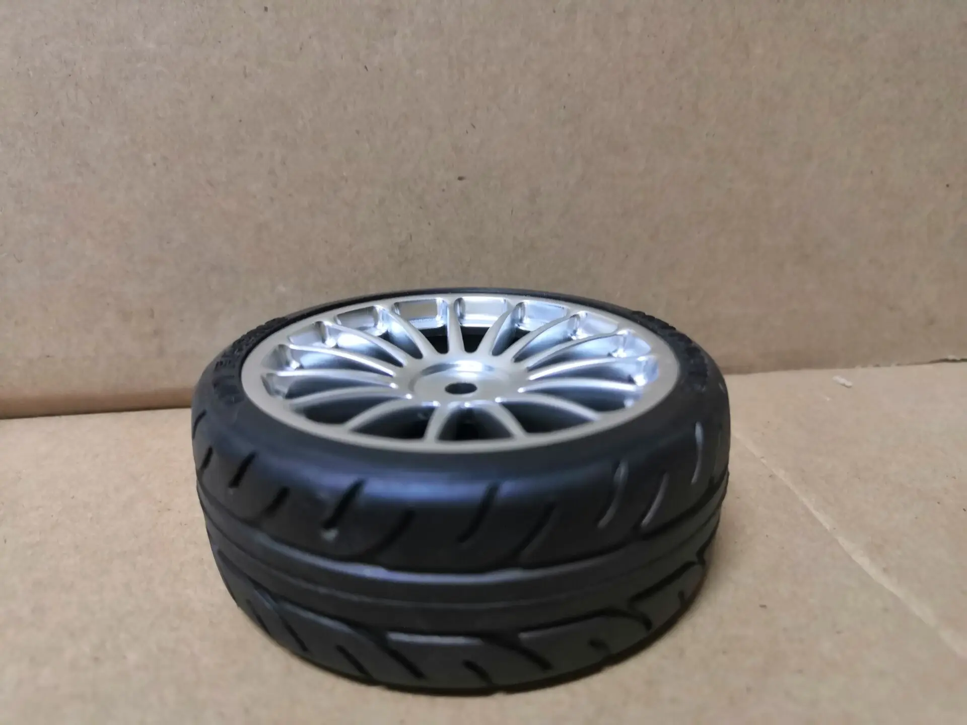 Твердые автомобильные шины 1/10 Kyosho RC fs для легковых автомобилей с шестигранным