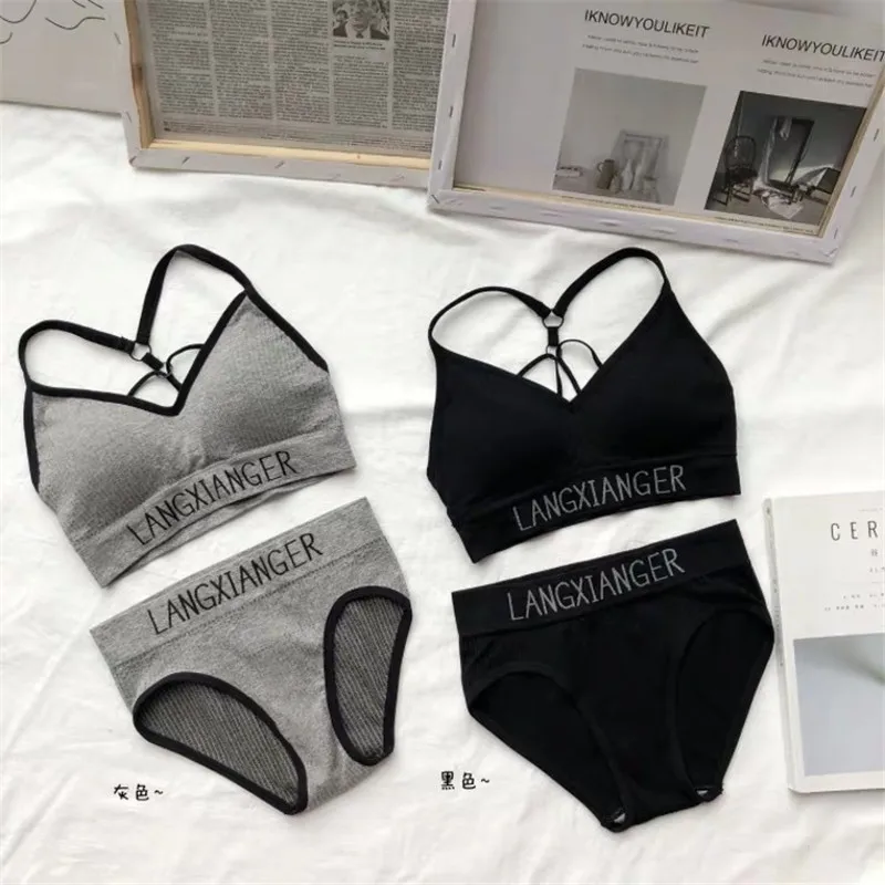 Комплект женского нижнего белья с бюстгальтером без стального кольца|Комплекты