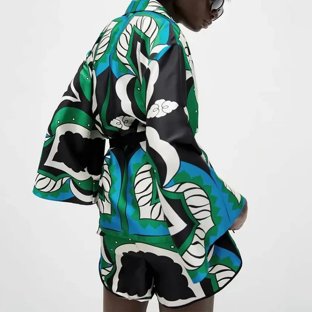 

Shorts Suit Leisure Wear For Woman Summer Printed Bow Sashes Lapel Long Sleeve Lace Up Shorts For Woman 2021 New Fashion