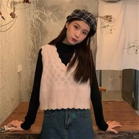 

V-neck knitted vest women spring and autumn 2021 new college style outer sweater cropped top