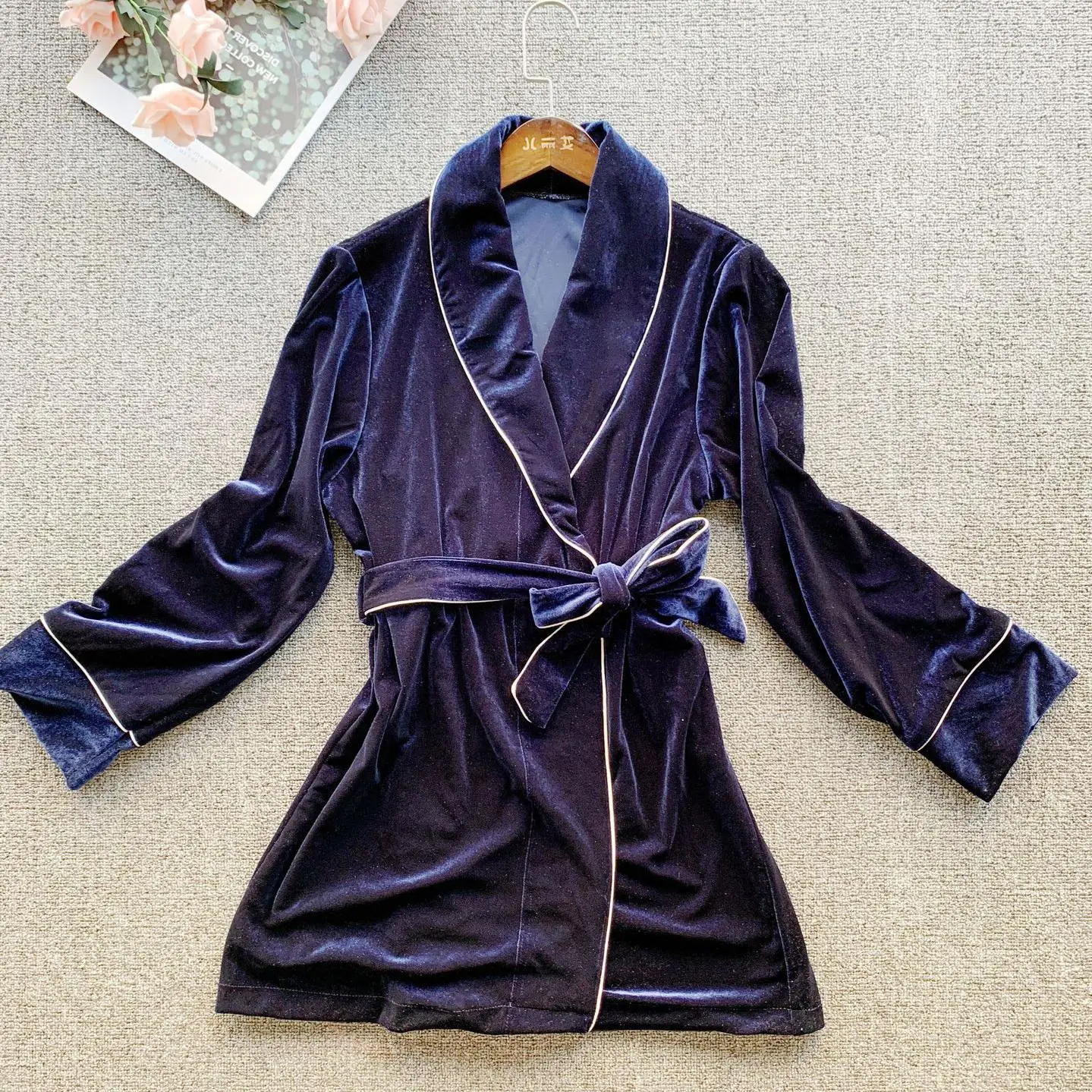 

2PCS Pajamas Suit Female Velvet Home Clothing Autumn New Pyjamas Sleep Set Winter Intimate Lingerie Velour Home Wear Sleepwear