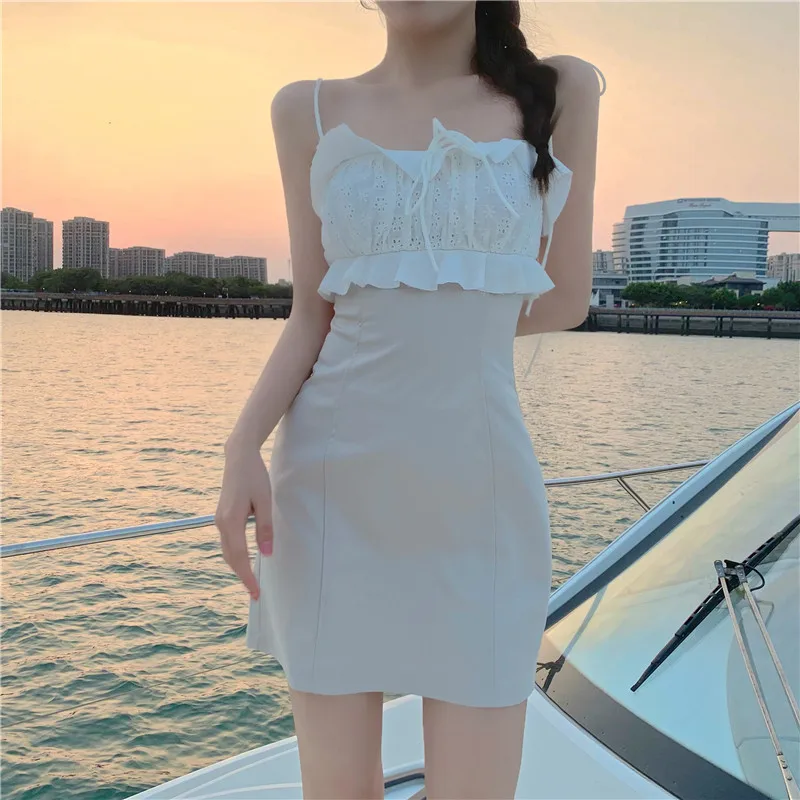 

Корейское повседневное элегантное однотонное платье трапециевидной формы с оборками и вышивкой кружевное контрастное платье на бретелях-...