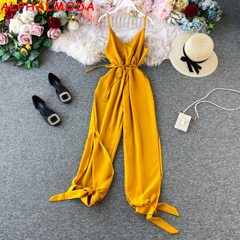 Женский однотонный комбинезон ALPHALMODA повседневный на бретелях с разрезами по