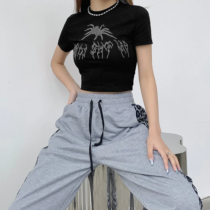 

Spring 2021 Women's T-shirts New Diamond Inlay Spider Pattern Short Sleeve Balck Tees O Neck Fashion Slim T Shirts Women