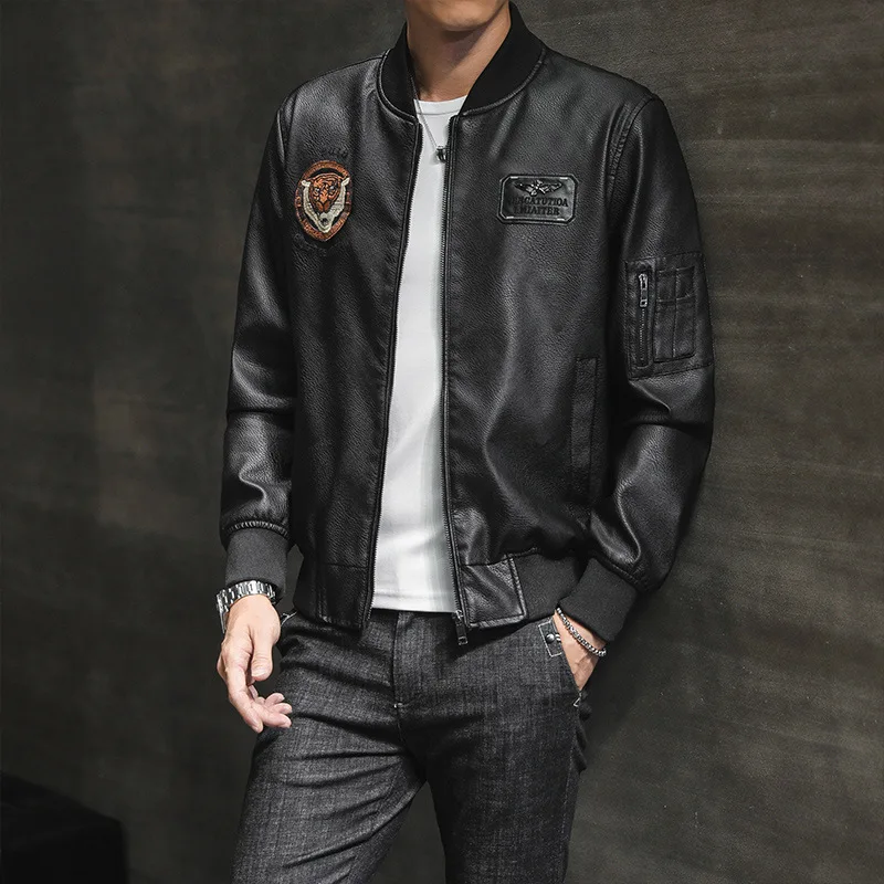 Мужская кожаная куртка бомбер с вышивкой дизайнерская мотоциклетная из