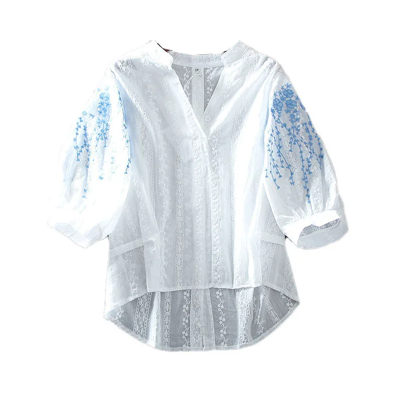 

SuperAen 2021 Summer Temperament Casual Embroidery Flower Loose Lace Design V-neck Puff Sleeve Shirt Blouse