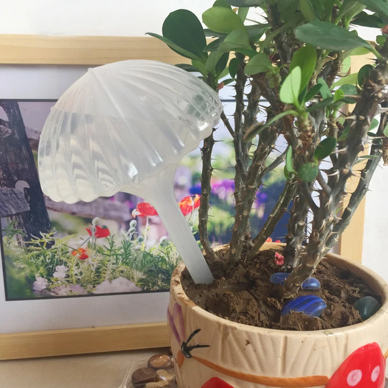 

Self-Watering Device Imitation glass creative lazy plastic umbrella automatic Plant watering device For Garden Irrigation
