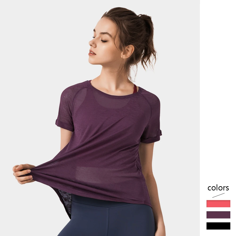 Летняя женская футболка спортивные тонкие дышащие однотонные топы с разрезом