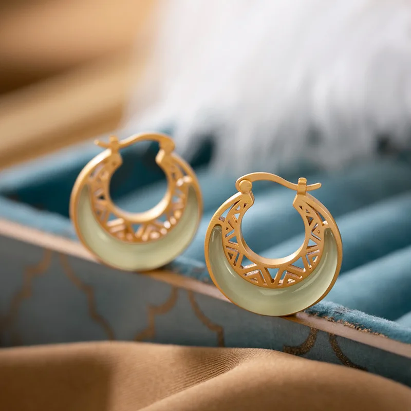 

2021 new Natural Hetian Jade Lady Simple Moon Shape Fashion Earrings
