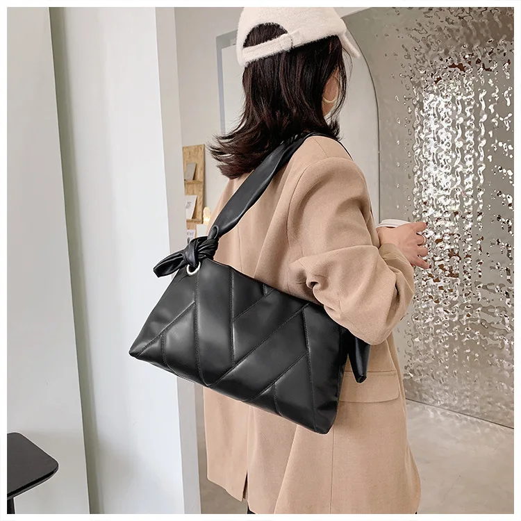 

Bolso de hombro informal de nailon para mujer, bolsa de algodón acolchada, cruusb, caplido, gran емкость, зима, 2021