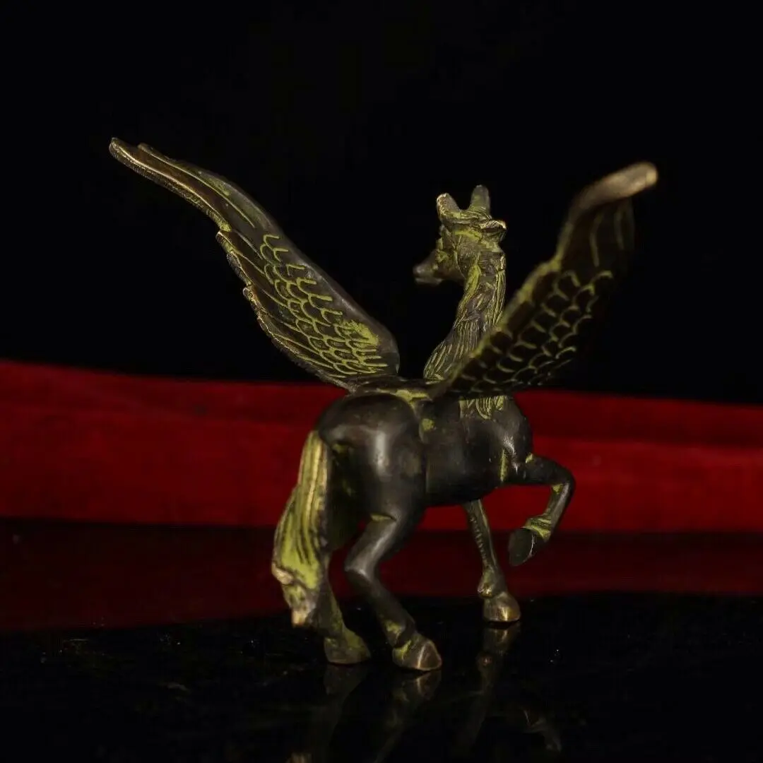 

Chinese Antique Old copper hand-built fly horse Pegasus Home decoration
