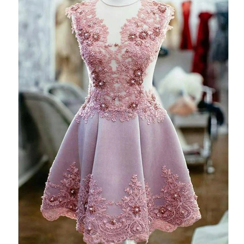 

Romantic Blush Pink Sheer Neck Homecoming Prom Dress Short Cap Short sleeve Beaded Lace Applique Cheap Party Graduation Cocktail