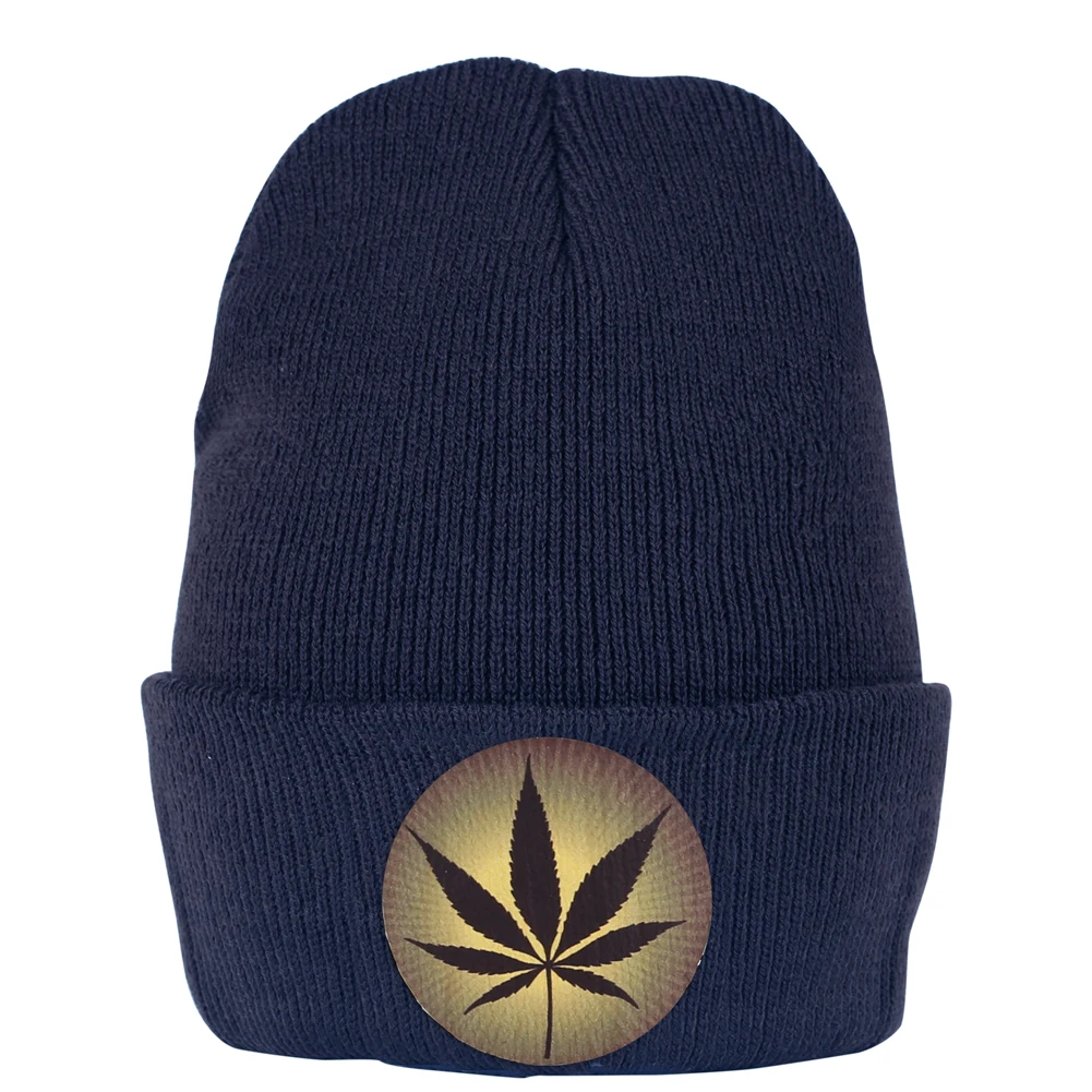 Шапка бини женская короткая вязаная зимняя шапка в стиле хип хоп с принтом