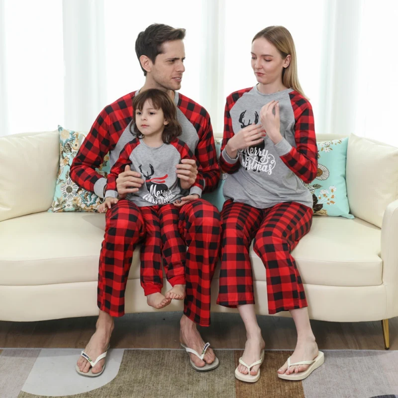

Family Look Mom Daughter Homewear Costume Letter Plaid Printing Christmas Pajamas Family Matching Clothes Mommy and Me Clothes