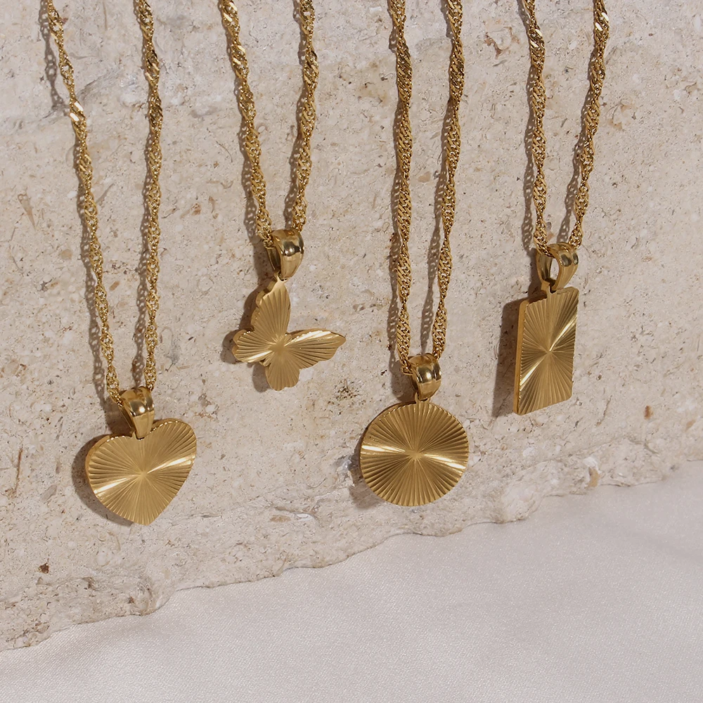 

2021 Waterproof Stainless Steel 18K Gold Plated Waterwave Chain Txture Pendant Circle Square Heart Butterfly Necklace