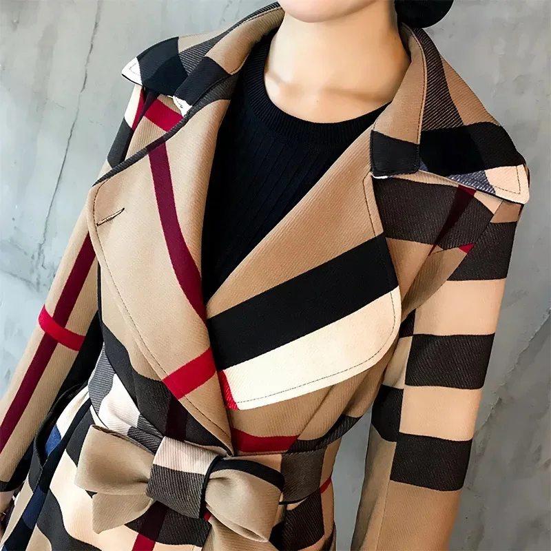 

Thickened autumn and winter new women's lapels in the long simple color matching retro plaid coat temperament windbreaker