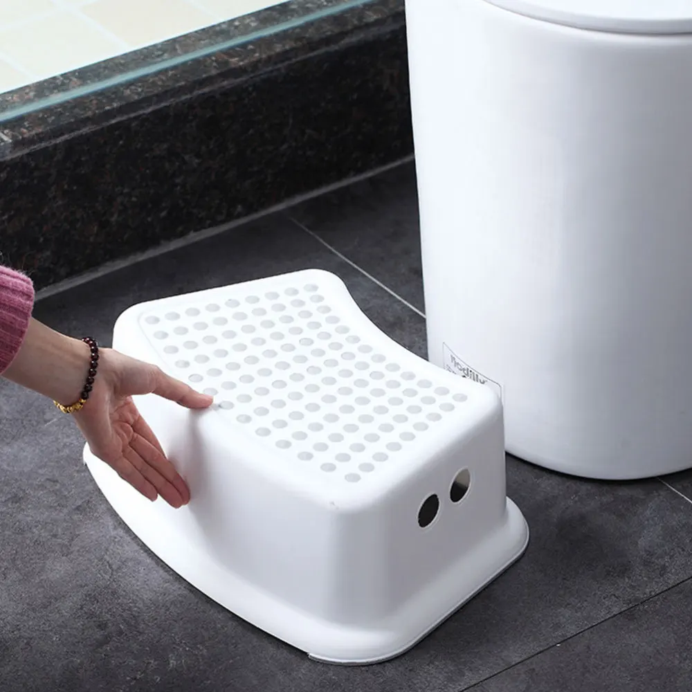 

Anti Step Stool Children Bathroom Foot Stool Bath Toilet Stool for Home (White)