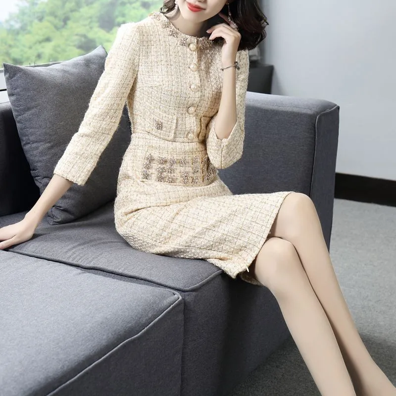 

Elegant Autumn Tweed Dress Women Diamonds Slim Fit Wrap Twill Dresses Office Ladies Brand Vintage Bodycon Crystal Party Dress