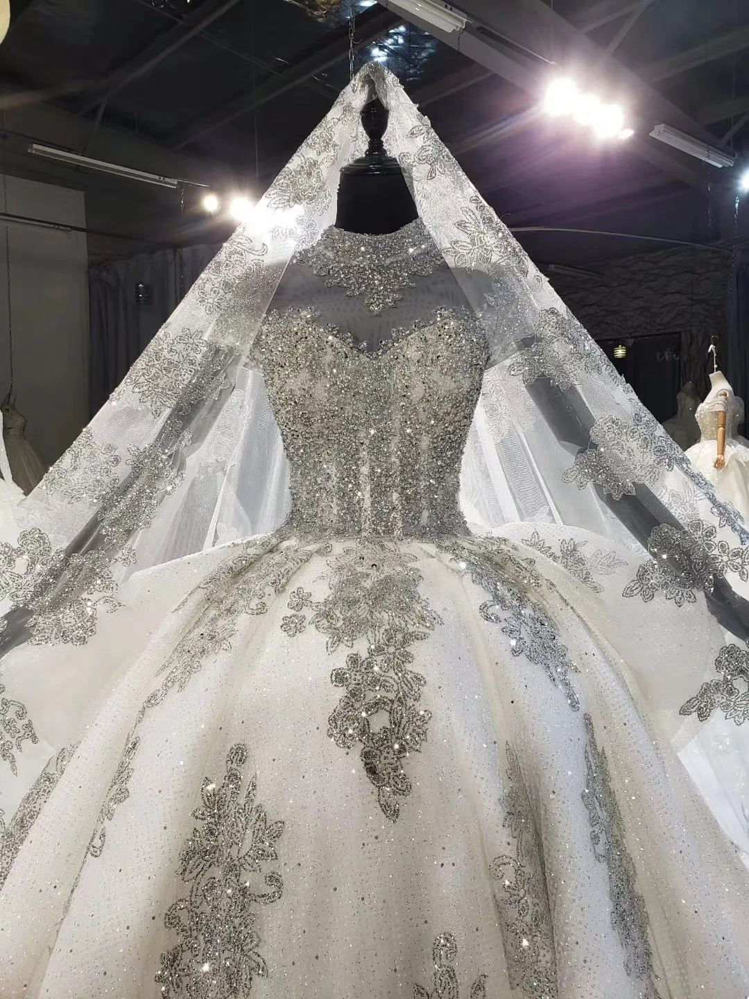 Arabic Silver Grey High Neck Ball Gown Evening Prom Dresse With Long Veils Dubai Formal Prom Dresses Ball Gown Long Party Gowns