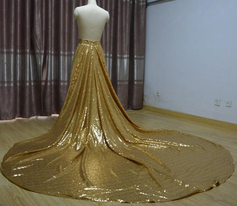 Золотое Платье Со Шлейфом фото 8