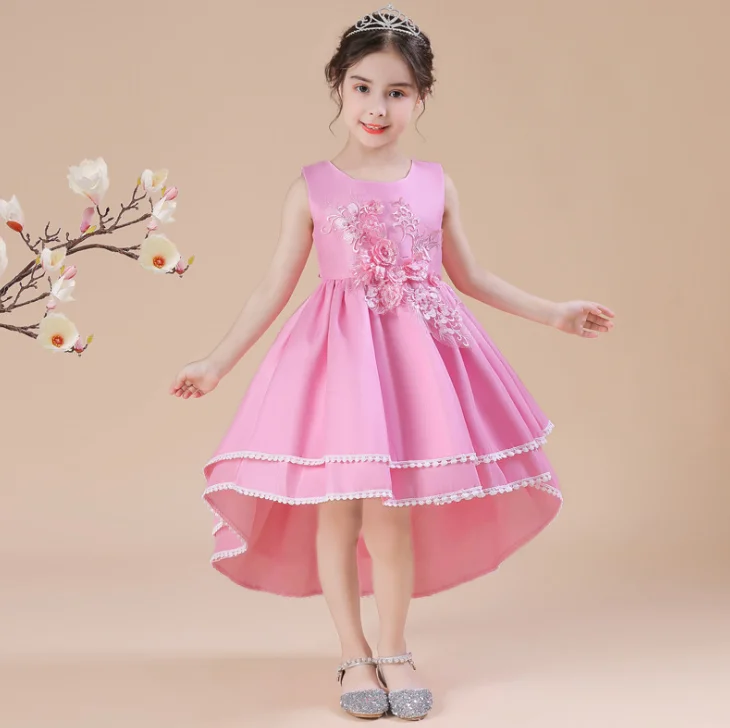 Длинное платье со шлейфом для девочек глянцевые атласные платья с бисером