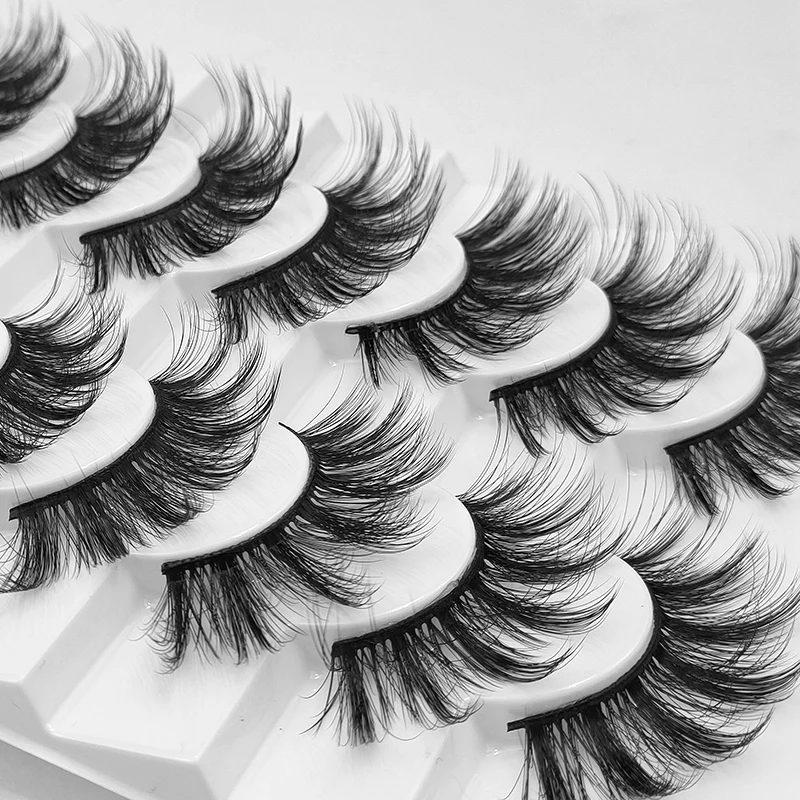 

OKAYLASH 5 Pairs Natural False Mink Eyelashes Fluffy Wispie Silk Vegan Lashes Dramatic Volume Cat Eye Cilias