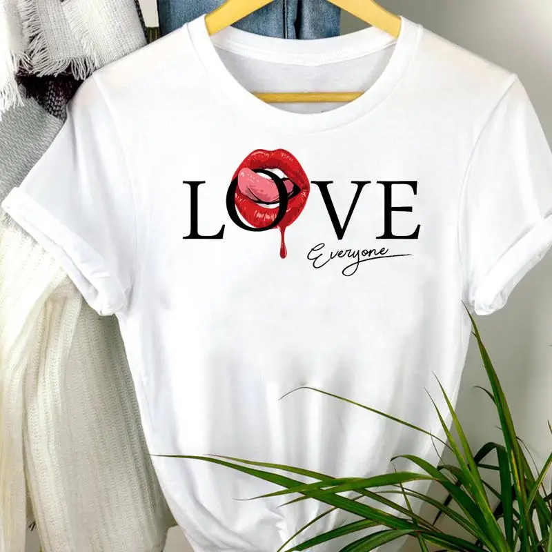 

Women Clothes Cartoon Lip Sexy Style Letter 2021 Summer Fashion Short Sleeve Summer Print Tshirt Female Tee Top Graphic T-shirt
