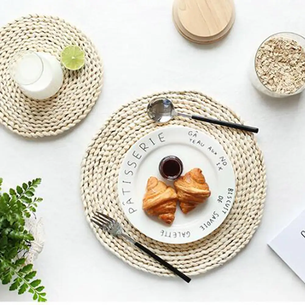 

Japanese Natural Corn Fur Woven Pad Thickened Insulation Tea Mat Table Mat Heat-Resistant Casserole Pad Cushion Drink Coasters