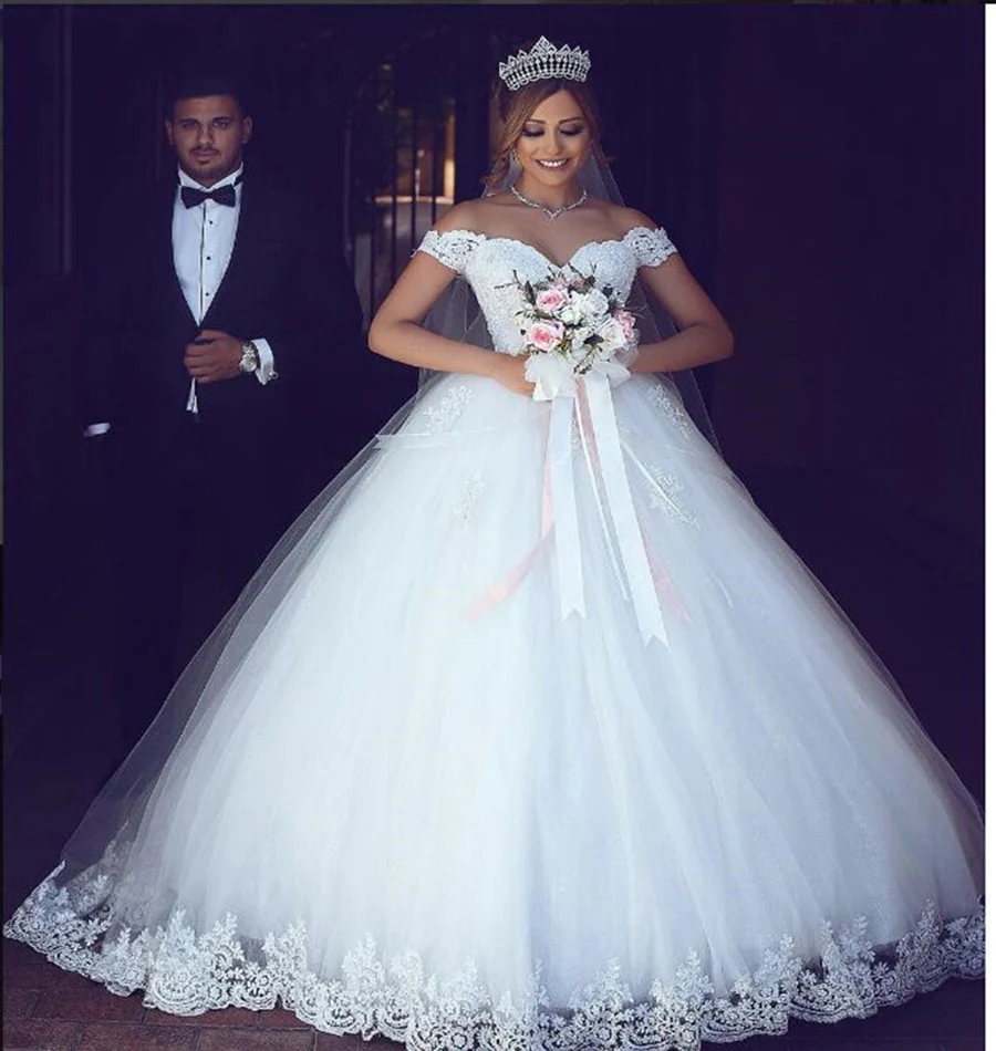 

An109 New Arrival Elegant Ball Gown Simple White Wedding Dress 2020 Luxury Lace Long Sleeves Wedding Dress Formal Bride Dresses