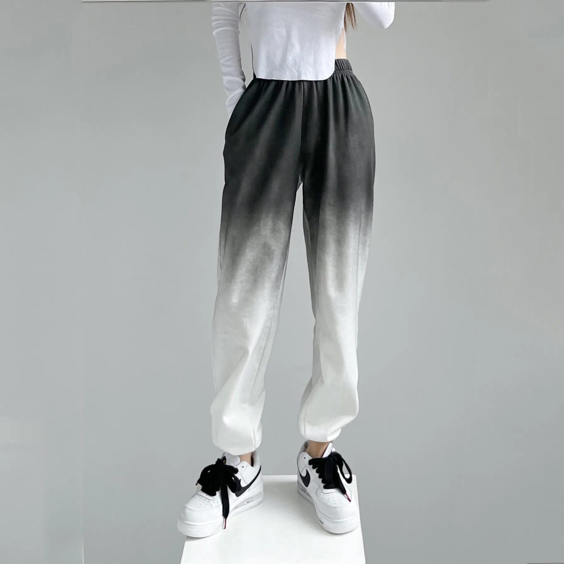 

Real shot 2021 autumn fashion ladies tie-dye gradient casual sports trousers