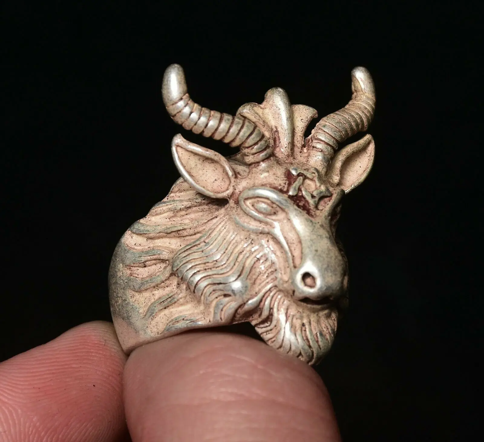 Кольцо в виде старой китайской серебряной династии зодиака животного Овцы козы