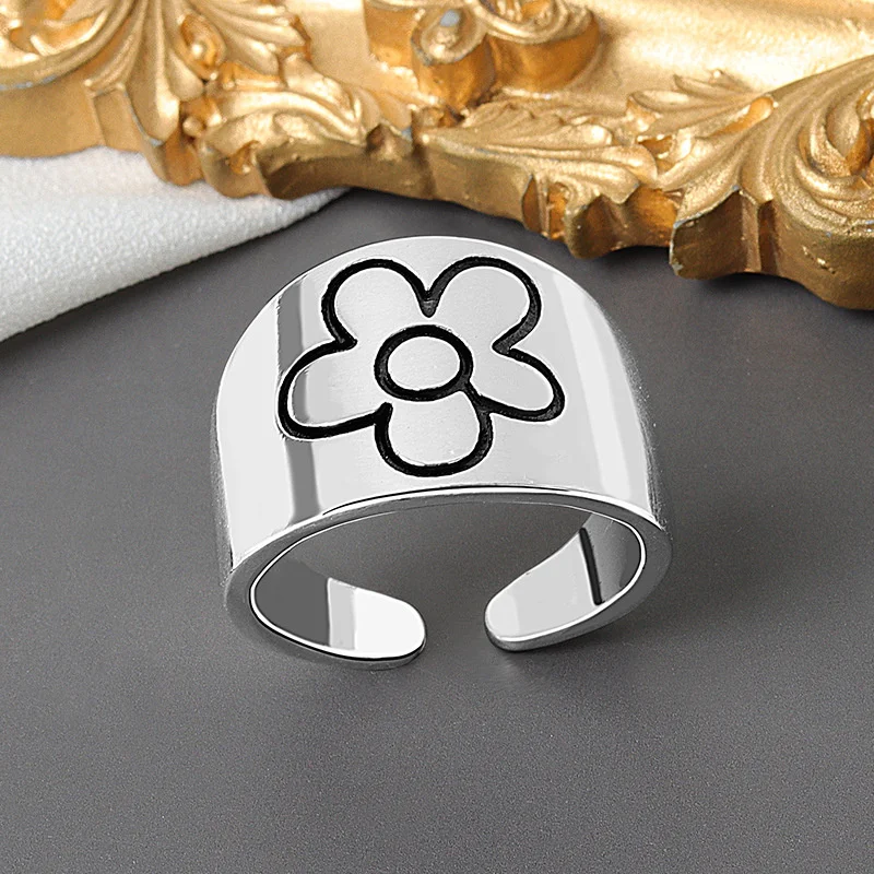2021 NEW Daisy Flower Rings for Women Punk Vintage INS Simple Smooth Plum Blossom Ring Small Opening Party Jewelry | Украшения и