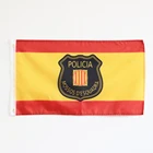 Флаг Испании с щитком каталонской полиции Mossos длес Каталонии Каталония