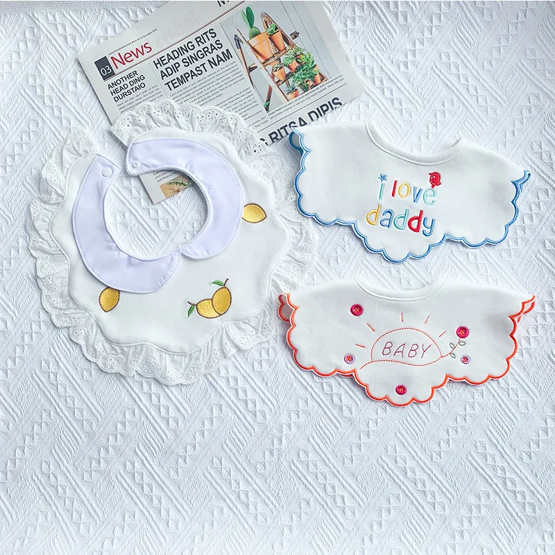 

Japanese Style Cotton Bibs For Baby Girls And Boys Sweet Fashion Smock Embriodry Accessories Kids Cute Things Burp Cloths