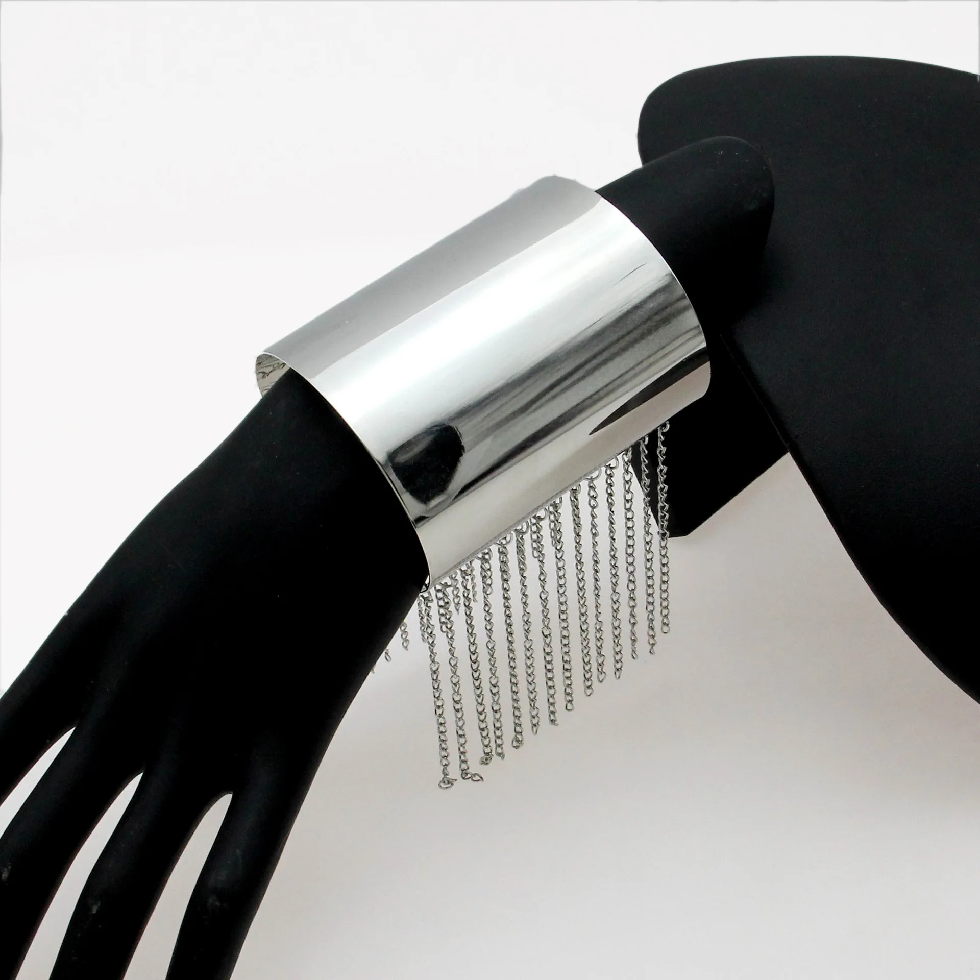 Европейский и американский преувеличенный Открытый браслет с бахромой Золотой