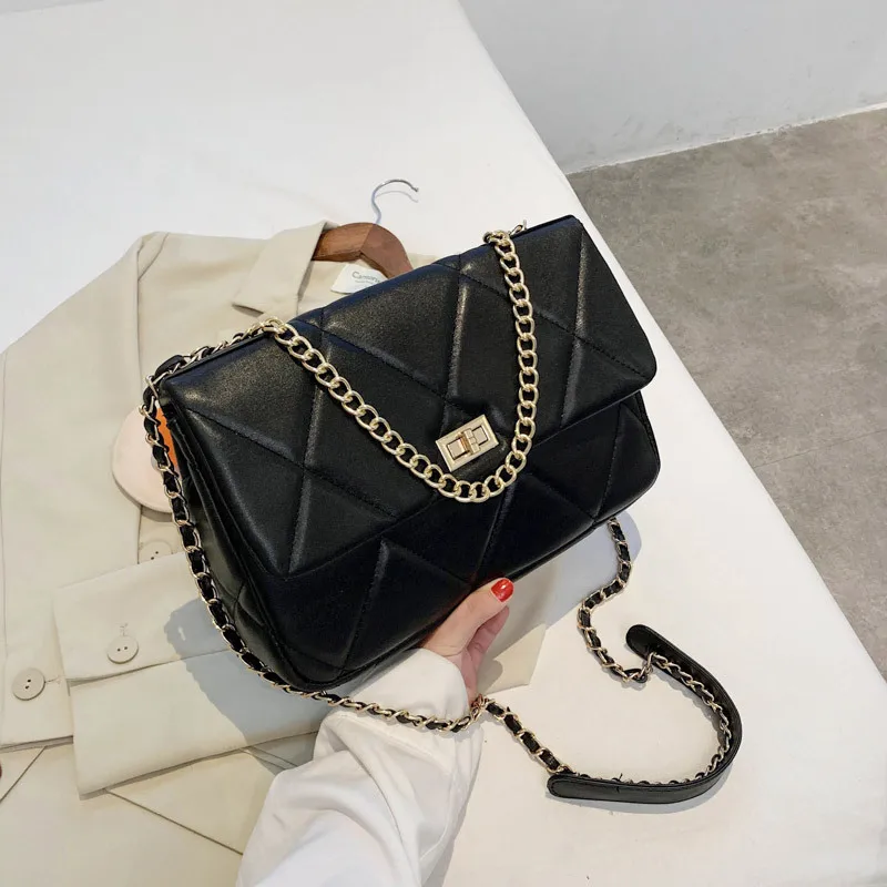 

2020 high-quality large-capacity fashion ladies shoulder bag high-end diamond chain messenger bag all-match small square bag