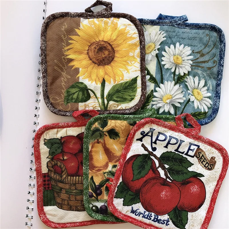 

1Pc 16.5x16.5cm Square Sewing Cotton Heat Resistant Potholder Pot Holder Pads Table Placemat Kitchen Baking Tool