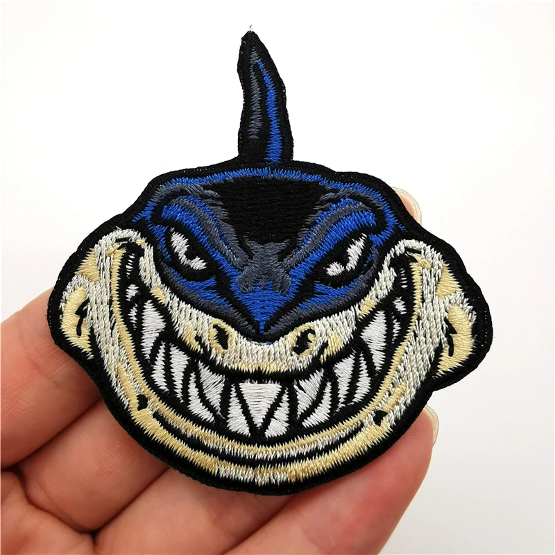 Нашивки с акулой кошкой на одежду аниме вышивка значки мультфильм без лица