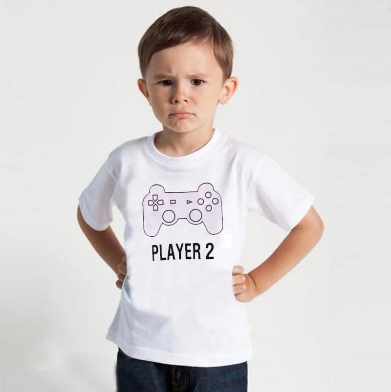 Футболка с интересным рисунком для отца сына подходящая одежда папы ребенка